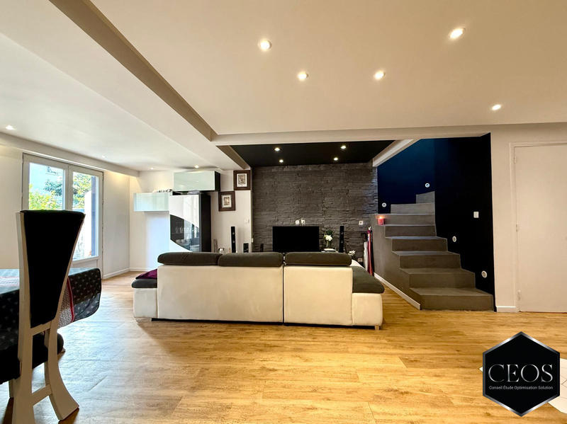 Maison - 82 m² - 4 pièces