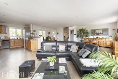 Maison - 121 m² - 4 pièces