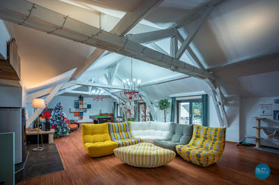 Maison - 390 m² - 11 pièces