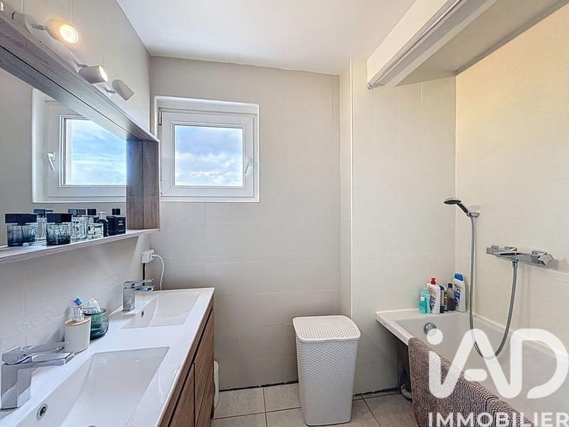 Appartement - 100 m² - 5 pièces