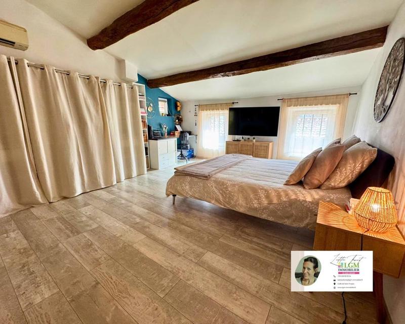 Maison - 140 m² - 5 pièces