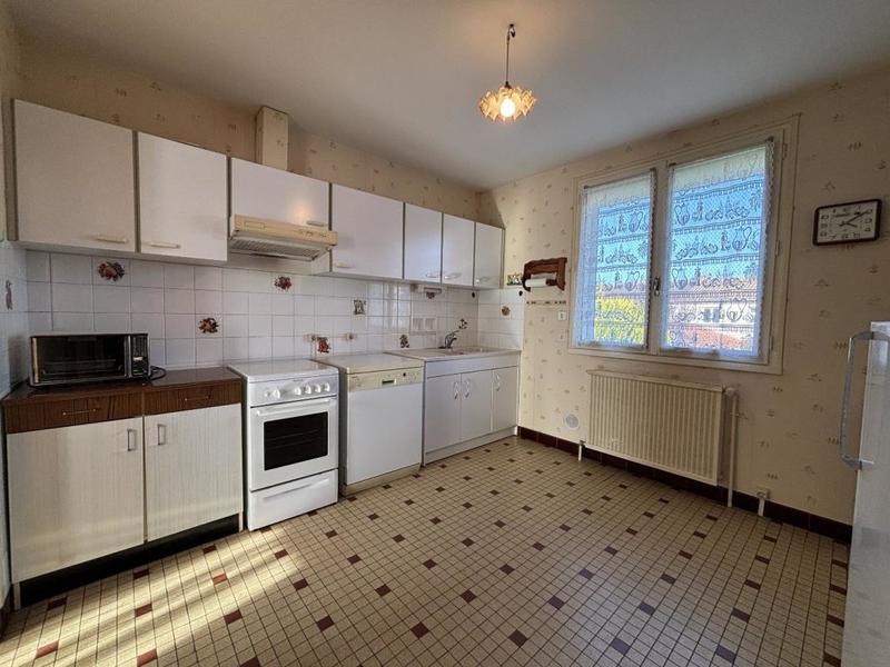 Maison - 87 m² - 6 pièces