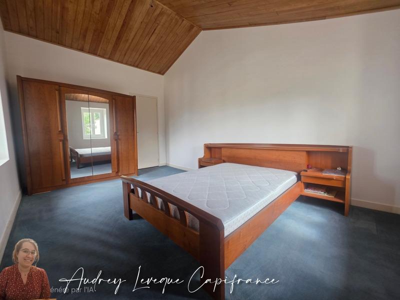 Maison - 203 m² - 6 pièces