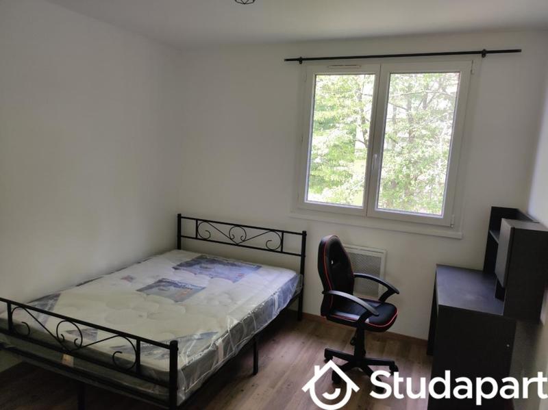 Chambre - 12 m² - 1 pièce