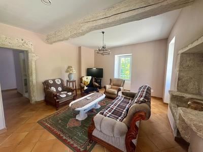 Maison - 163 m² - 7 pièces