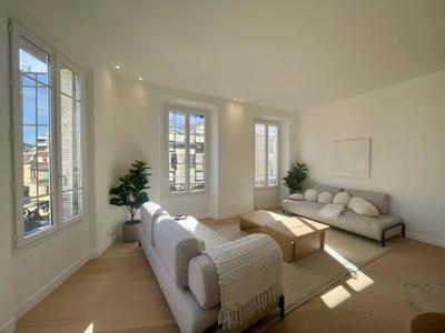 Appartement - 136 m² - 5 pièces