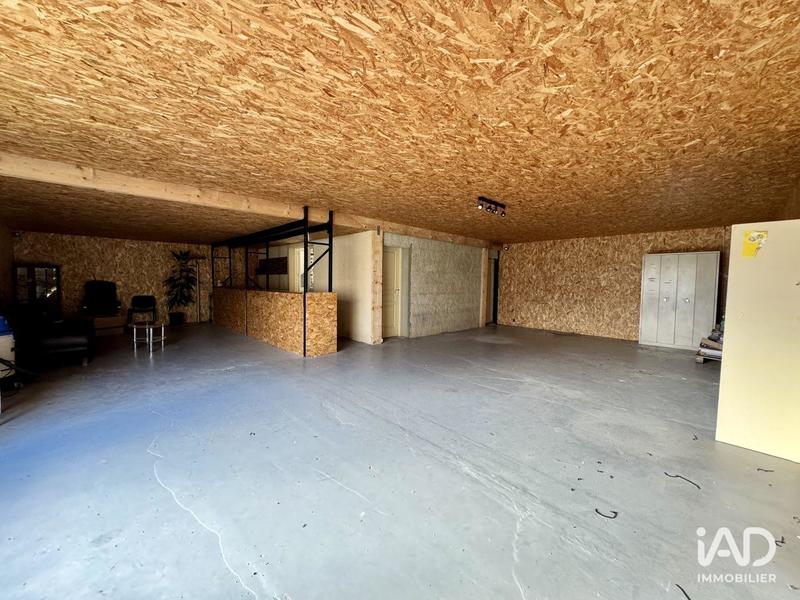 Local commercial - 1 200 m²