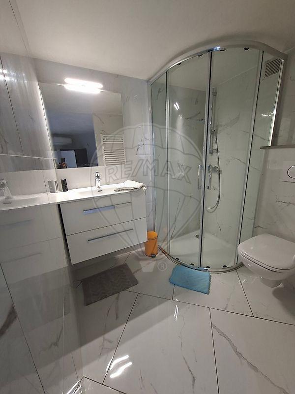 Local commercial - 52 m² - 2 pièces