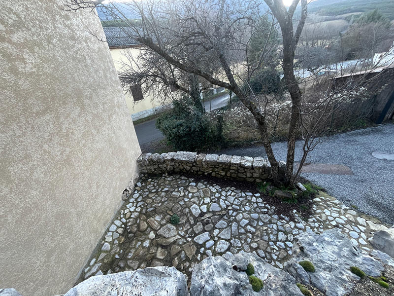 Maison - 93 m² - 4 pièces