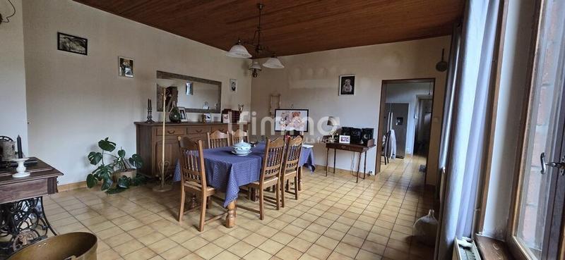 Maison - 217 m² - 9 pièces