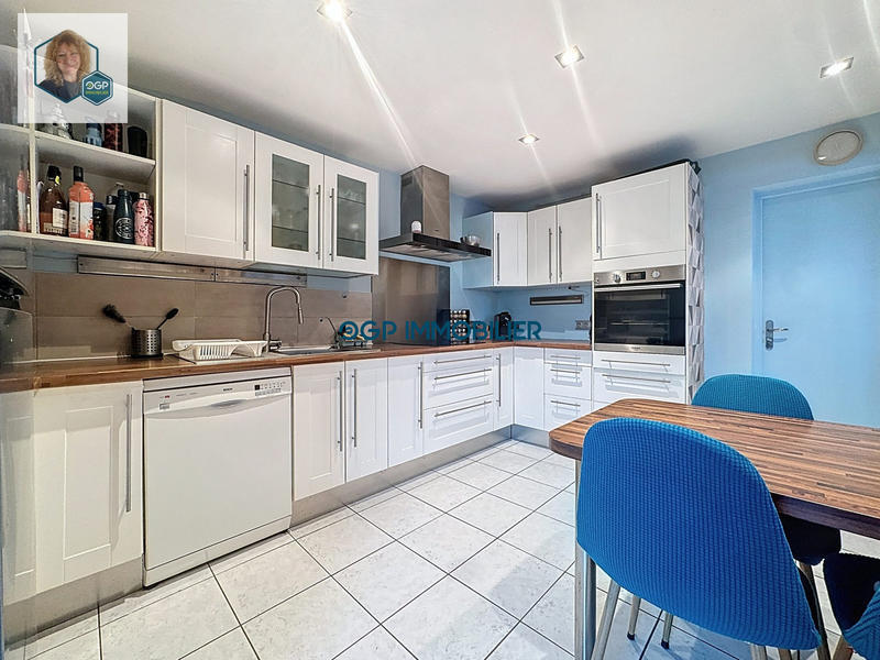 Maison - 102 m² - 5 pièces