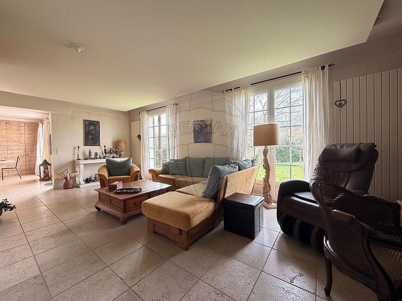 Maison - 137 m² - 6 pièces