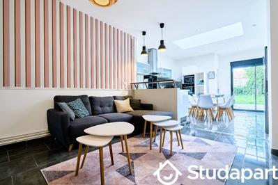 Chambre - 12 m² - 1 pièce