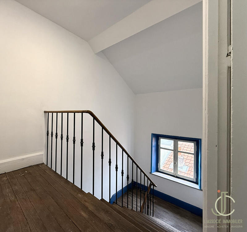 Appartement - 80 m² - 4 pièces