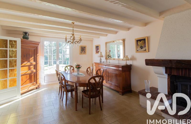 Maison - 208 m² - 9 pièces