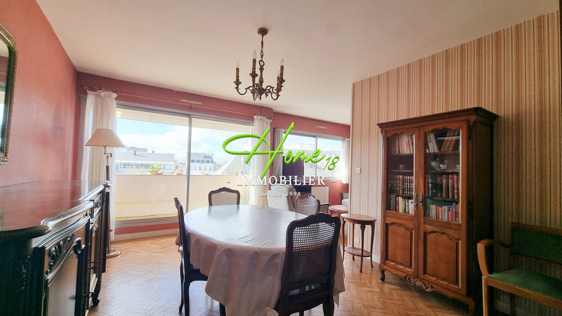 Appartement - 77 m² - 3 pièces