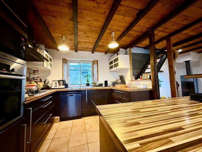 Maison - 144 m² - 5 pièces