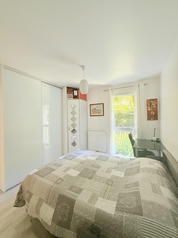 Appartement - 100 m² - 4 pièces