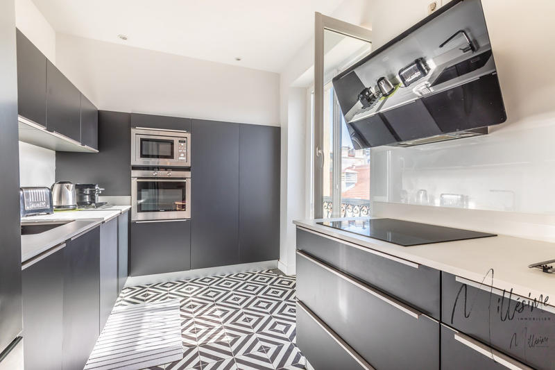 Appartement - 80 m² - 3 pièces