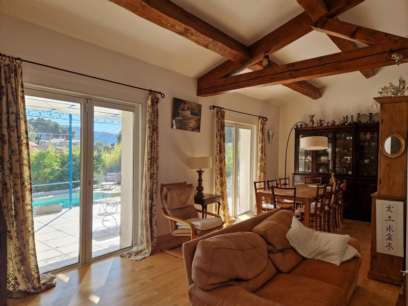 Maison - 120 m² - 5 pièces