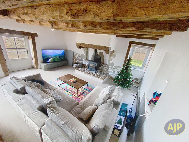 Maison - 215 m² - 8 pièces