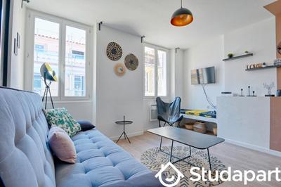 Chambre - 9 m² - 1 pièce