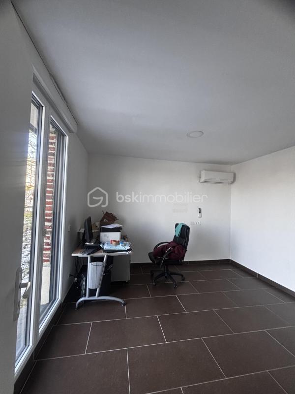 Corps de ferme - 210 m² - 15 pièces