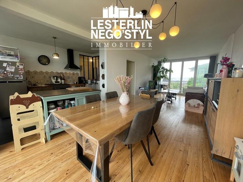 Appartement - 70 m² - 3 pièces