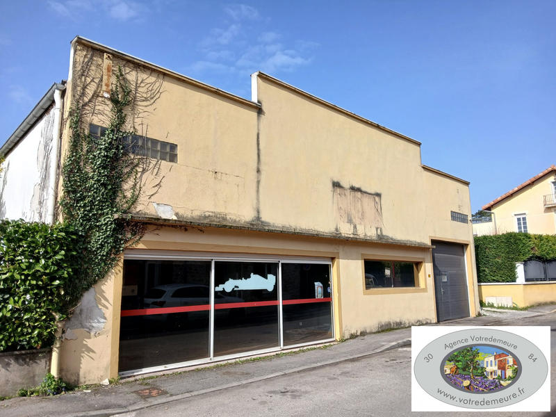 Local d'activités - 345 m²