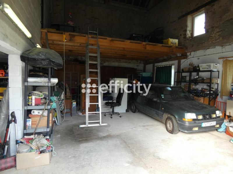 Maison - 360 m² - 9 pièces