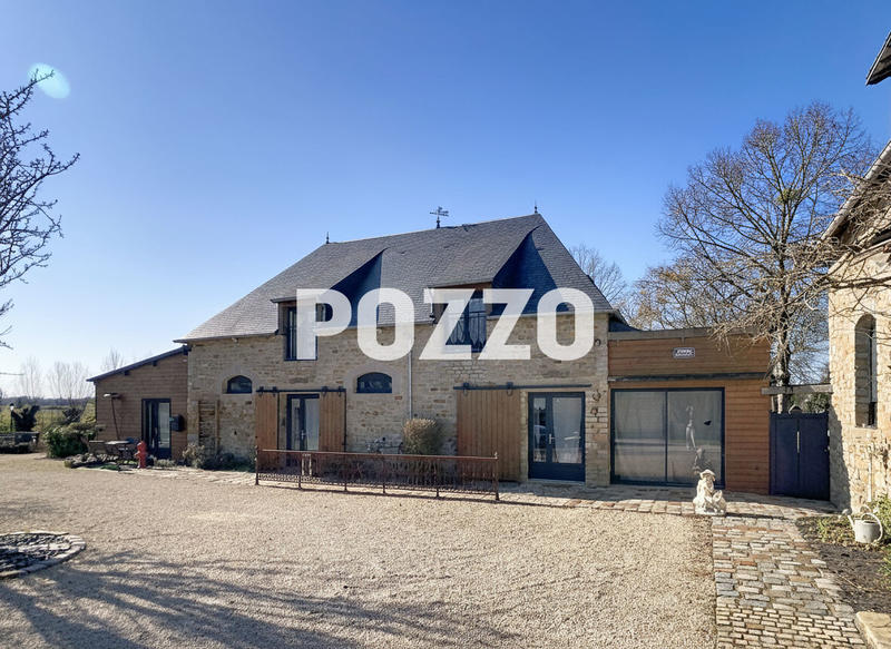 Maison - 311 m² - 12 pièces