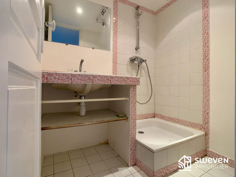 Maison - 320 m² - 8 pièces