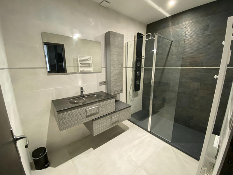 Appartement - 81 m² - 3 pièces