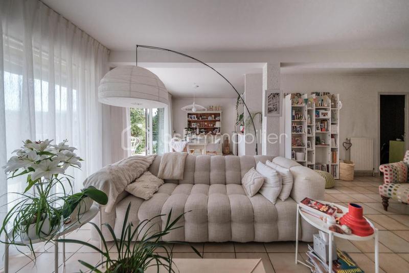 Maison traditionnelle - 86 m² - 5 pièces