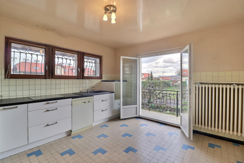 Maison - 93 m² - 4 pièces