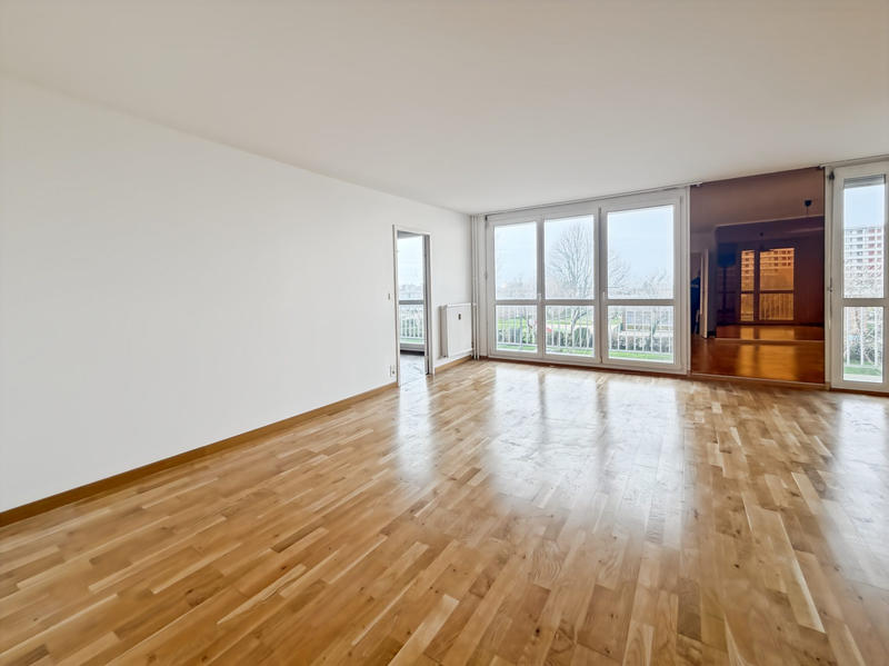 Appartement - 98 m² - 5 pièces
