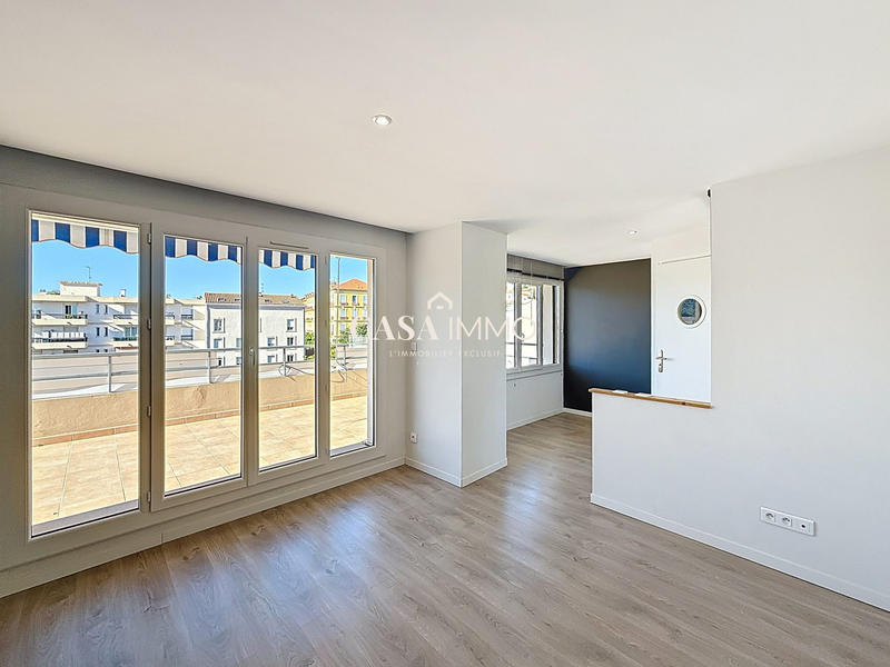 Appartement - 96 m² - 4 pièces