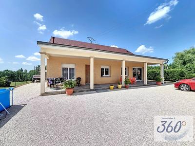 Maison - 98 m² - 4 pièces