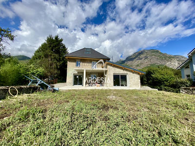 Maison - 123 m² - 4 pièces