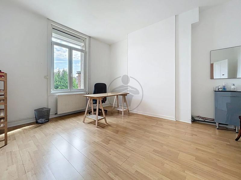 Bureau - 145 m² - 7 pièces