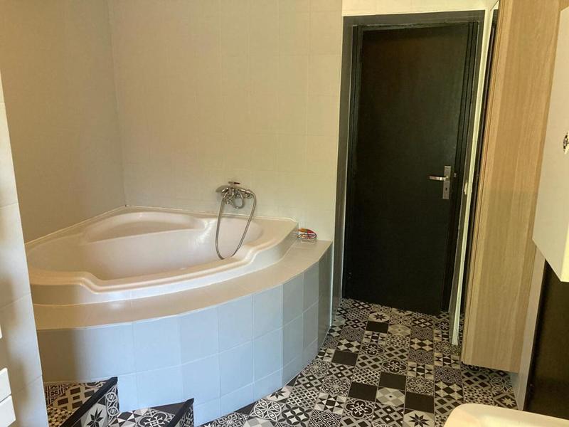 Maison - 161 m² - 7 pièces