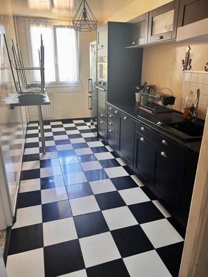 Appartement - 98 m² - 5 pièces