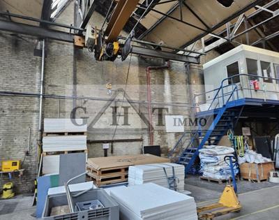 Entrepôt - 1 400 m²