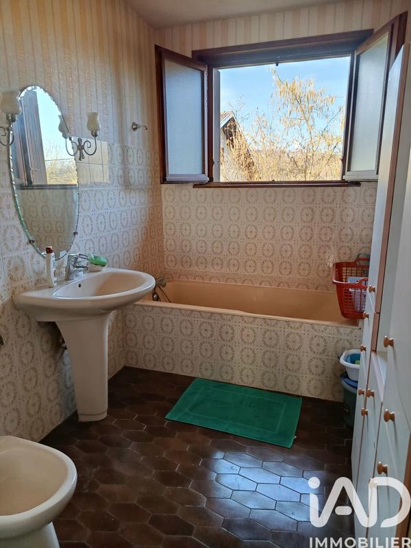 Maison - 110 m² - 5 pièces