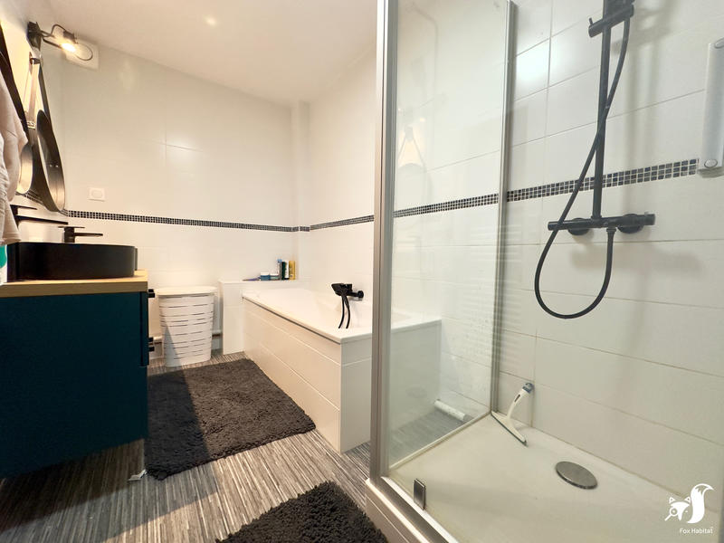 Appartement - 102 m² - 4 pièces