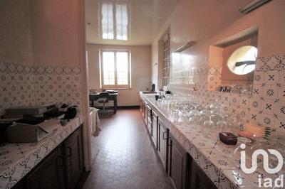 Maison - 246 m² - 8 pièces