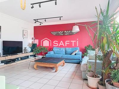 Maison - 219 m² - 8 pièces