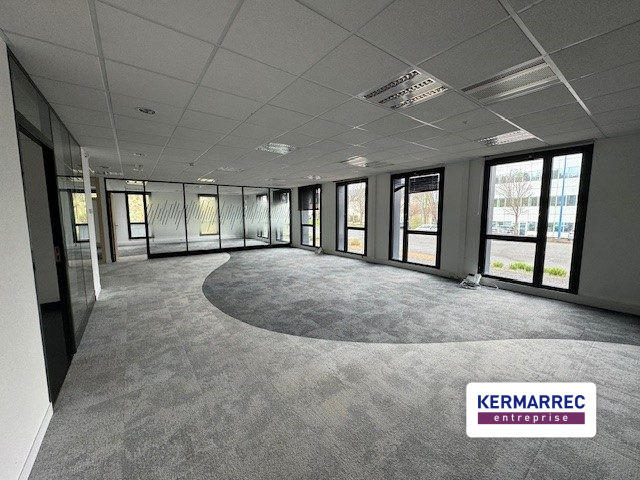 Bureau - 728 m²