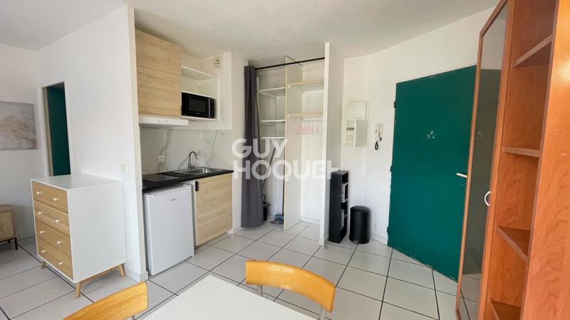 Studio - 25 m² - 1 pièce