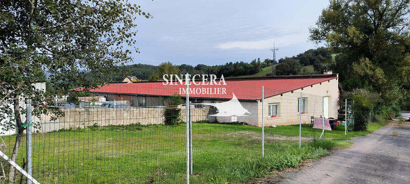 Maison - 450 m² - 20 pièces